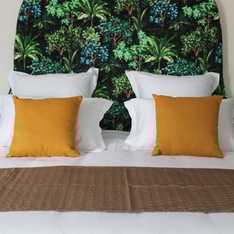 Pack Ensemble un chemin de lit et deux coussins Ambiance Abeille